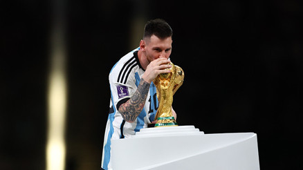 7 zaman yolcusuyla 2022 Dünya Kupası