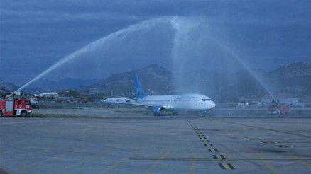 Savaştan sonra ilk Rus uçağı 166 yolcusu ve 6 mürettebatı ile Gazipaşa’ya indi