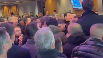 Trabzonspor - Fenerbahçe maçında protokolde kaşkol ve çakmak kavgası