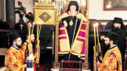 Kiliselerde Noel ayinleri