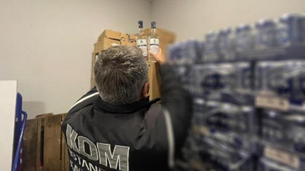 Yılbaşı öncesi İstanbul genelinde sahte içki operasyonu Yılbaşı öncesi İstanbul genelinde sahte içki operasyonu