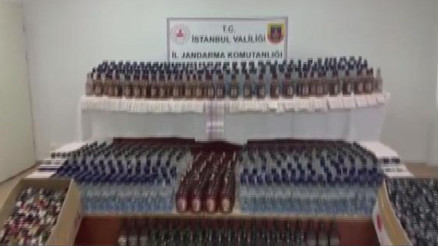 İstanbulda sahte içki operasyonu: Binlerce litre ele geçirildi
