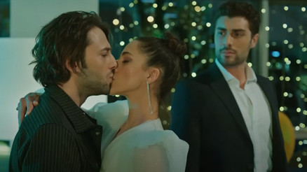 O Kız 15. son bölümde Zeynepin Ozanı öpmesi şoke etti İşte O Kız son bölüm ve yeni bölüm fragmanı