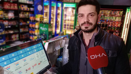 Bursada büyük ikramiye çıkan bileti satan bayi: İnşallah ihtiyacı olana çıkmıştır Bursada büyük ikramiye çıkan bileti satan bayi: İnşallah ihtiyacı olana çıkmıştır