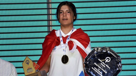 Medine Havva Tatlıcanın büyük başarısı 8 yaşındayken yüzme dahi bilmiyordu, 15 yaşında dünya şampiyonu oldu