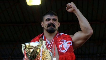 Kırkpınar kemeri elinden alınan Cengizhan Şimşekten yeni açıklama Doping... Kırkpınar kemeri elinden alınan Cengizhan Şimşekten yeni açıklama Doping...