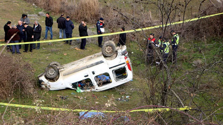Tokatta feci kaza: Anne ve kızı hayatını kaybetti
