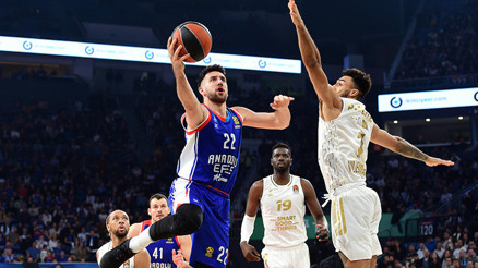 Soğukkanlı final geceyi kurtardı