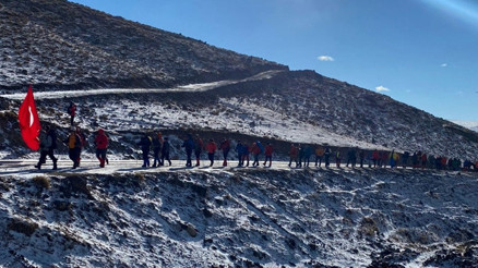 Sarıkamış şehitleri için 3 bin 180 rakımda nöbet