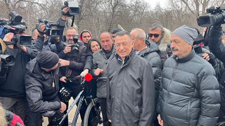 Fuat Oktay, gazetecilerin bisiklet sürüş etkinliğine katıldı