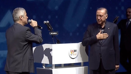 Cumhurbaşkanı Erdoğan, Cengiz Kurtoğluna eşlik etti