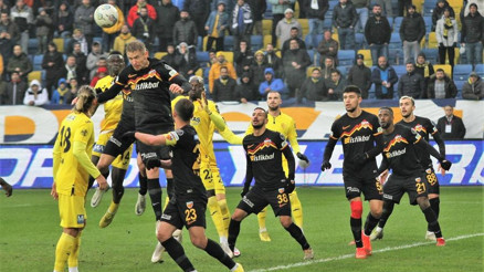 Ankaragücü evinde 3 puanı 2 golle aldı