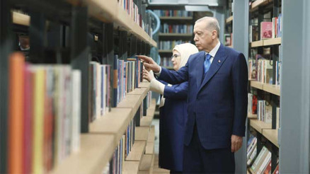 Cumhurbaşkanı Erdoğan Rami Kütüphanesi’ni açtı: 2 milyon kitap 20 bin eser Cumhurbaşkanı Erdoğan Rami Kütüphanesi’ni açtı: 2 milyon kitap 20 bin eser