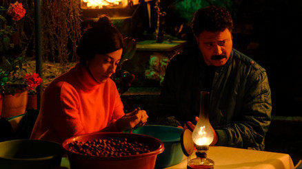 Eski eşler “Üç Günlük Dünya” için bir araya geldiler