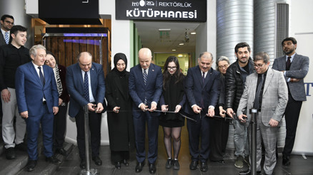 Bir insan ülkesi için dünyanın her tarafında çalışabilir