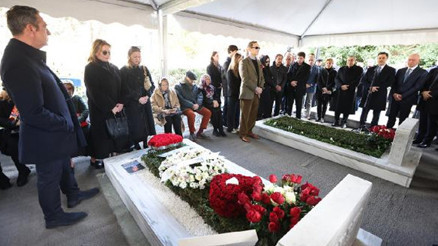 Mustafa Koç mezarı başında anıldı