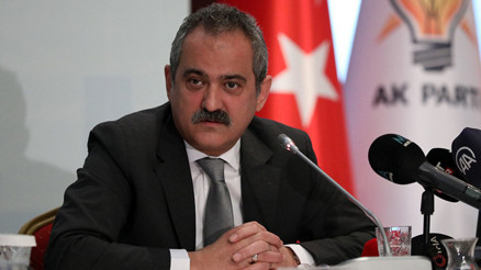 Bakan Özer: Tüm köy okullarını 3 ay içinde açacağız