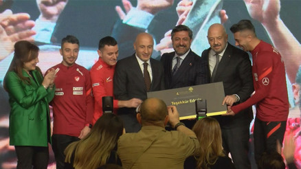 Türkiyeye değer katan marka ve isimler ödüllendirildi