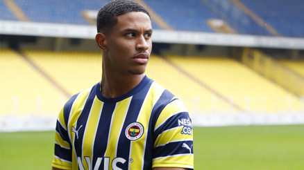 Son Dakika: Jayden Oosterwolde resmen Fenerbahçede