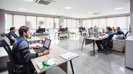 Dünyaya ekipman tasarlıyor Dünyaya ekipman tasarlıyor