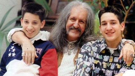 24 sene önce o akşam telefon çaldı Eve ambulans geldi babanı götürüyorlar