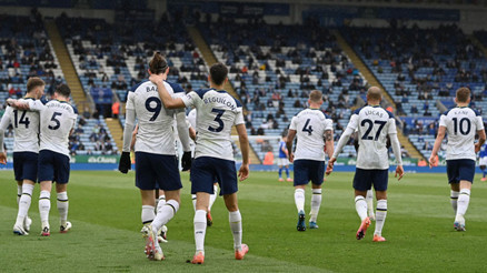 Karın ağrısı şikayetiyle hastaneye giden dünyaca ünlü hoca, apar topar ameliyata alındı Karın ağrısı şikayetiyle hastaneye giden dünyaca ünlü hoca, apar topar ameliyata alındı