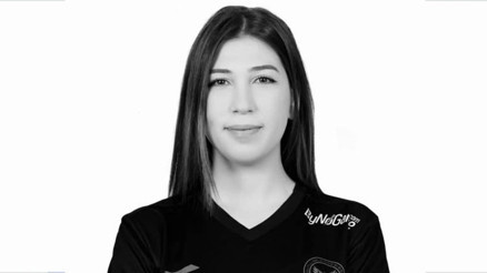 eSpor oyuncusu Gizem Harmankaya Luie, depremde hayatını kaybetti