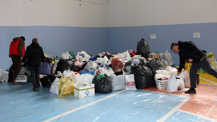 Deprem yardımlarını çaldıkları iddiasıyla 4 belediye personeli açığa alındı