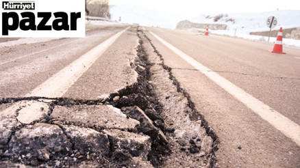 Bir şehir nasıl depreme uygun hale getirilir Afet tahliye yolları, toplanma alanları, şehir merkezinde hastaneler yaparak...