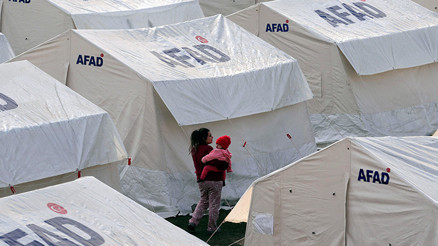 190 bin koruyucu aile başvurusu oldu Refakatsiz depremzede çocukların durumu: Sistem nasıl işliyor 190 bin koruyucu aile başvurusu oldu Refakatsiz depremzede çocukların durumu: Sistem nasıl işliyor