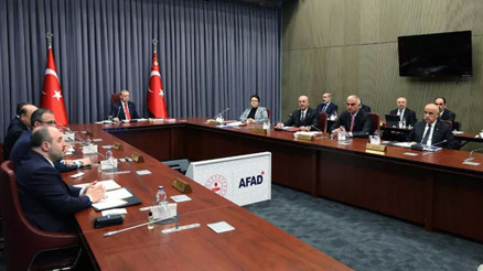 KABİNE TOPLANTISI kararları için gözler Cumhurbaşkanı Erdoğanın açıklamalarında... 14 Şubat 2023 Kabine Toplantısı ne zaman bitecek KABİNE TOPLANTISI kararları için gözler Cumhurbaşkanı Erdoğanın açıklamalarında... 14 Şubat 2023 Kabine Toplantısı ne zaman bitecek