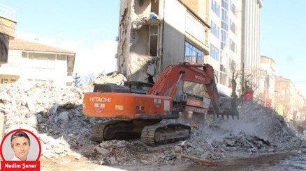 Şeytanın aklına gelmeyen 100 deprem yalanı