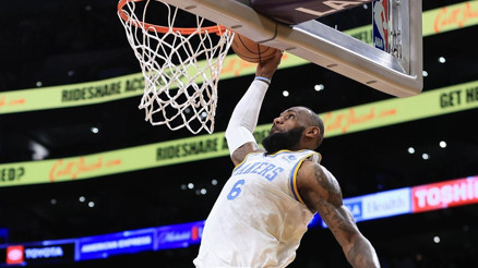 NBAde Lakers evinde Warriors’u mağlup etti