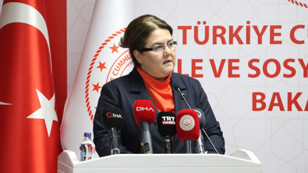 Bakan Yanık: 67 bin 985 kamu personeli engelli Bakan Yanık: 67 bin 985 kamu personeli engelli