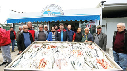 Muğla’nın eti sütü ve balığı depremzedeye Muğla’nın eti sütü ve balığı depremzedeye