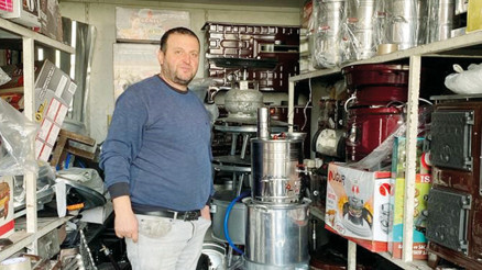 Esnaftan destek tarifesi: Ticaretin kalbi Eminönü’den depremzedeye iyilik köprüsü