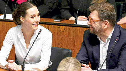 Finlandiya’dan acil NATO onayı