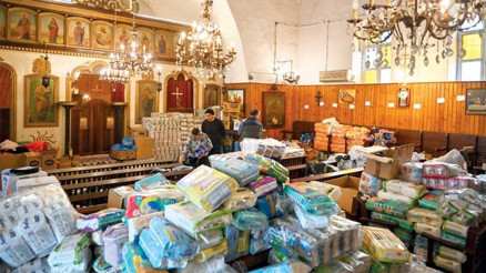 Tarihi kilise yardım merkezi oldu
