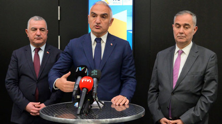 ‘Rekor sayıda turist bekliyoruz’