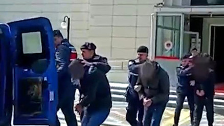 22 yıl sonra yakalanan cinayet şüphelileri kimliklerini gizleyip, inşaat ustalığı yapmış 22 yıl sonra yakalanan cinayet şüphelileri kimliklerini gizleyip, inşaat ustalığı yapmış