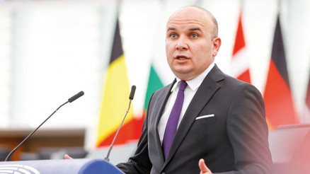 Bulgaristan’da siyasi düğümü HÖH çözecek Türkiye’deki çifte vatandaşlara çağrı: Sandığa gidin