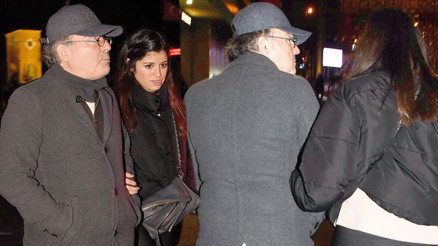 Engin Günaydın ile sevgilisi Buğu Selen Somer Beyoğlu’nda kol kola