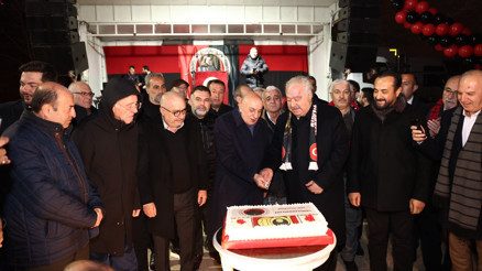 Umutlu yarınlarımıza birlikte yürüyeceğiz
