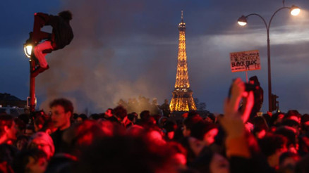 Fransada emeklilik reformu protestolarında gözaltı sayısı 310a yükseldi
