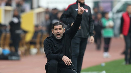 Eyüpspor TD İbrahim Üzülmezden flaş açıklama Başkanımızın ofisine giden ağabey...