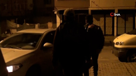 İstanbulda FETÖ operasyonu: 14 gözaltı