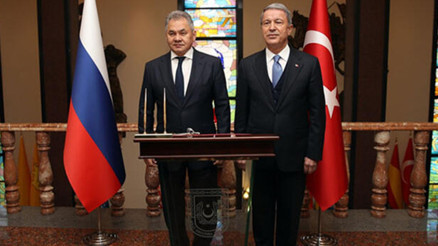 Son dakika: Bakan Akar, Rus mevkidaşı ile görüştü... Tahıl koridoru ve terörle mücadele vurgusu Son dakika: Bakan Akar, Rus mevkidaşı ile görüştü... Tahıl koridoru ve terörle mücadele vurgusu