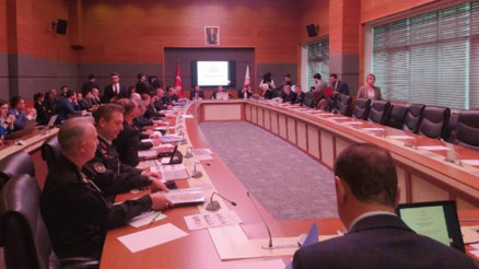 Deprem sonrası 74 vatandaşın kimlik tespit çalışmaları devam ediyor