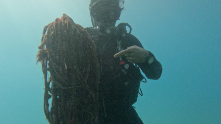 Falezler bölgesi hayalet ağlara teslim