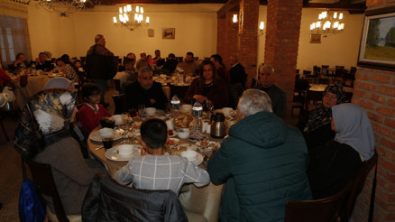 Acıları beraber aşacağız